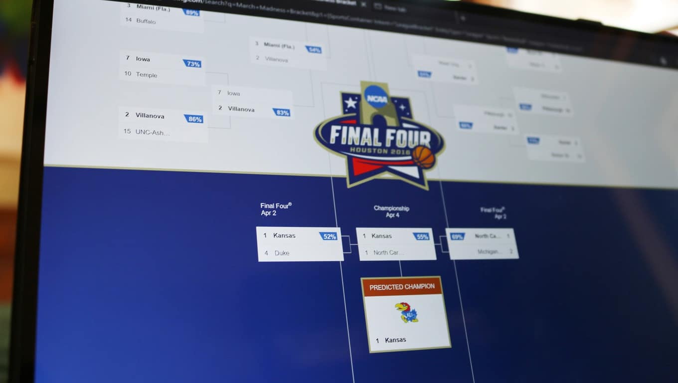 Bing Predicts final four