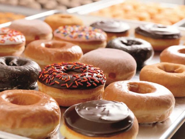 dunkin donuts tray of donuts e1444767392635