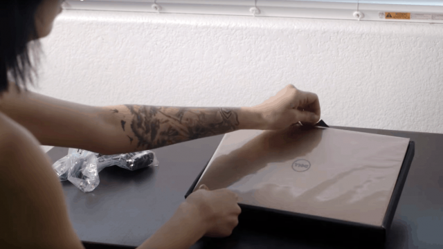 Dell XPS 13 363 unboxing