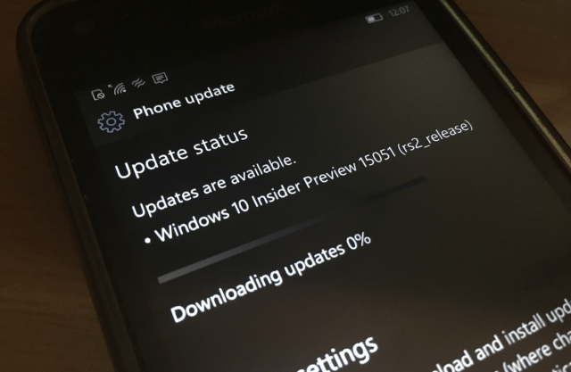 Windows 10 Mobile Insider build 15051