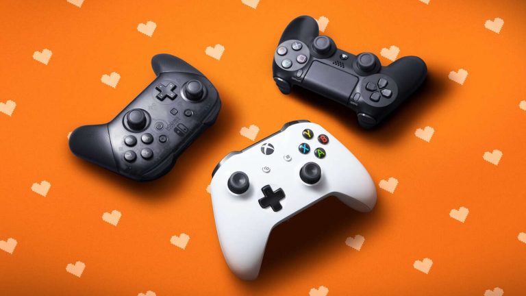Xbox One, PS4, Nintendo Switch controllers