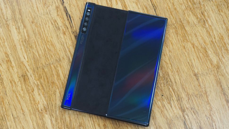 TCL's new folding and flexing screens look to expand the 'foldable' market 2 TCL's new folding and flexing screens look to expand the 'foldable' market onmsft.com March 5, 2020