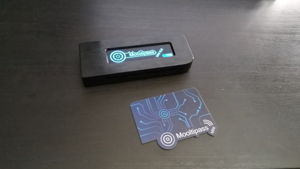 Mooltipass Mini BLE