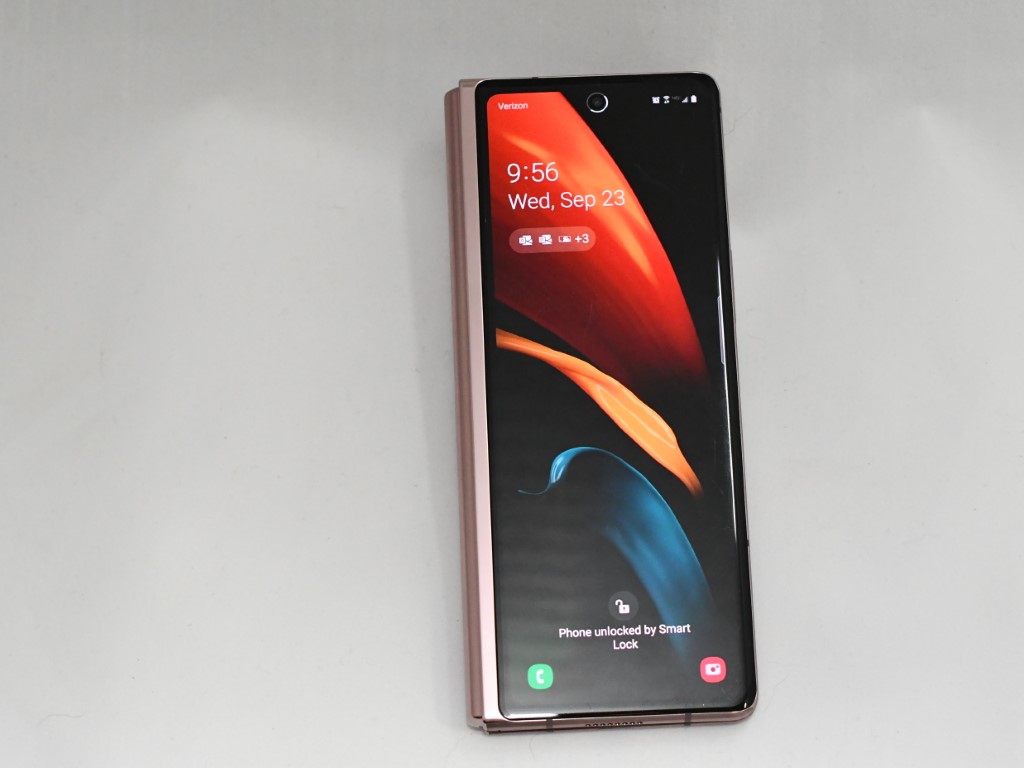 motorola z fold 2