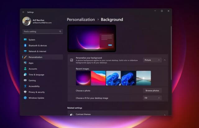 Best way to personalize Windows 11 backgrounds