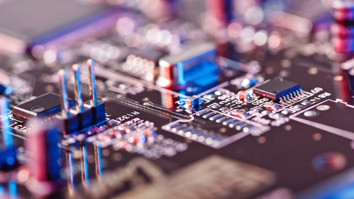 Samsung and SK hynix stay cautious on DRAM expansion as AI demand surges but suppliers worry the memory boom may fade by 2028.